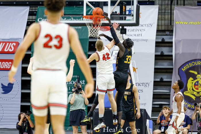Jefferson City Vianney Missouri boys basketball March 13 2024 Nate Latsch 27031
